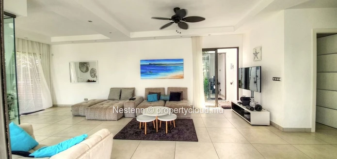Modern tropical living with 4 bedrooms