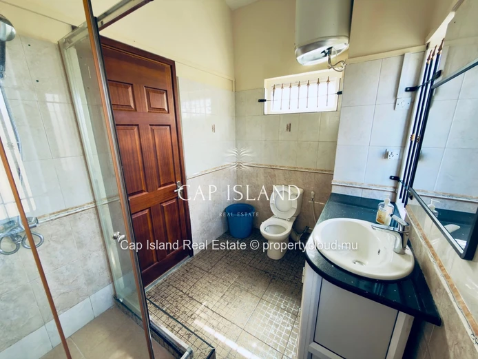 Long-Term Rental: Spacious 3-Bedroom Triplex in Grand Gaube