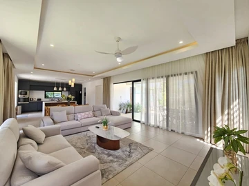 4 Bedroom Villa