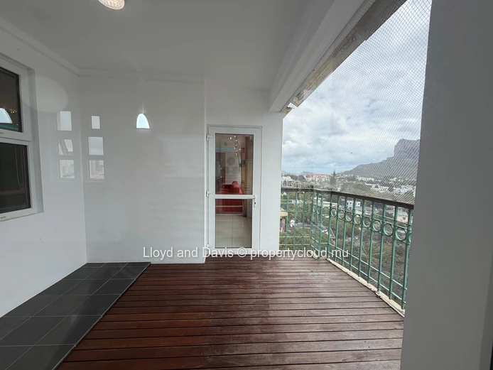 Fully Renovated Penthouse with Panoramic Views in Quatre Bornes