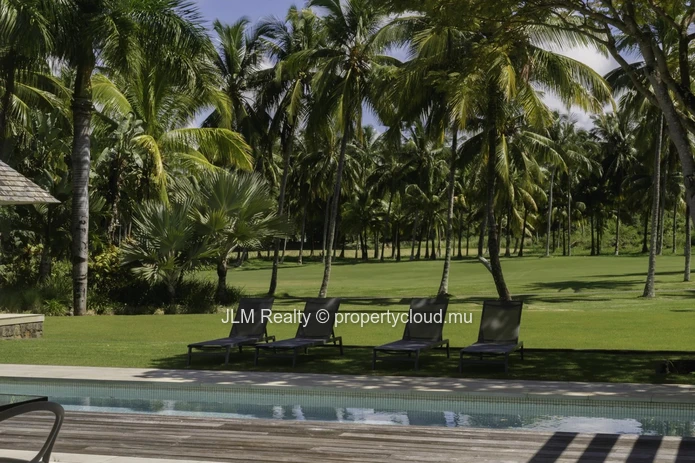 Prestigious 4-Bedroom Villa with Spacious Plot for Sale in an Exceptional Golf Estate in Mauritius