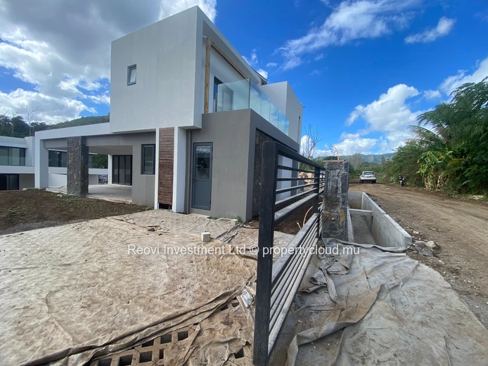 Villa Privatif & Moderne Flambant Neuve à Tamarin
