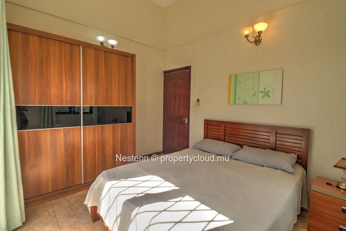 4 bedroom house of 168 m2, on a plot of 467 m2