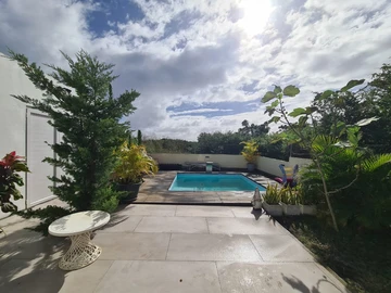 5 Bedroom Villa