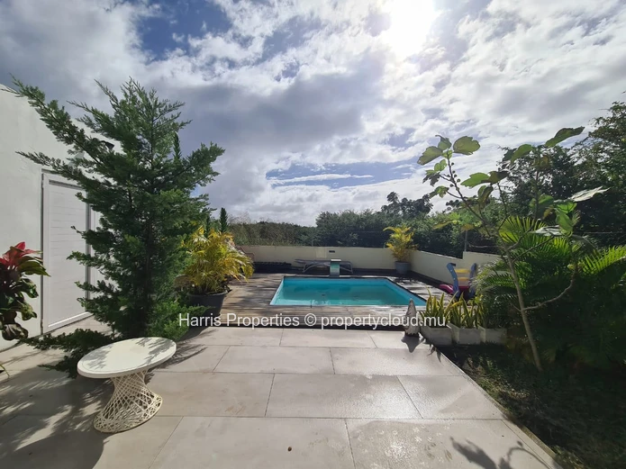 Belle et grande villa indépendante disponible à la vente à Cap Malheureux