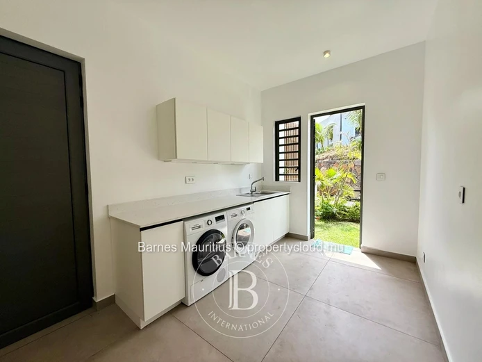 BEL OMBRE – Brand New Villa on Golf Course with Sea View – 4 Bedrooms