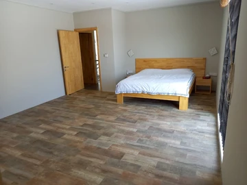 Beautiful villa close to the petrol station which offers mountain views 