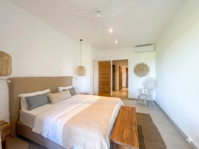 Appartement 3 Chambres à Louer à Belle Vue – Résidence Sécurisée, Jardin Privatif, Vue Montagnes