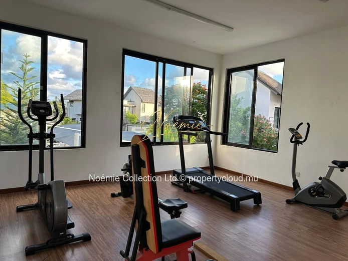 3-Bedroom PDS Penthouse with Private Pool in Cap Malheureux