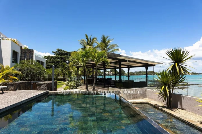 Luxury Beachfront Apartment with Coin de Mire Views – Pointe d’Azur, Pereybere