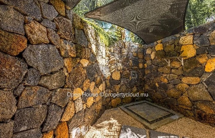 Villa PDS de 3 chambres avec piscine privée à Rivière Noire