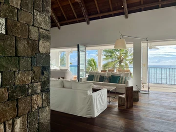 5 Bedroom Villa