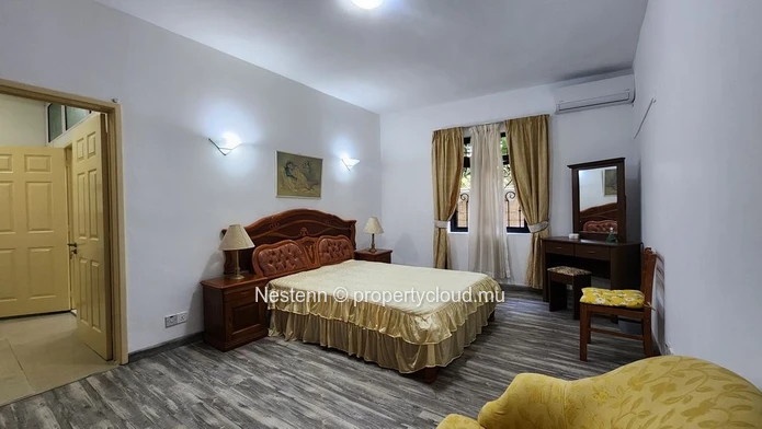 Modern ground floor apartment in Rose Hill with 3 bedrooms 3 bathrooms veranda and secured parking near schools and s...