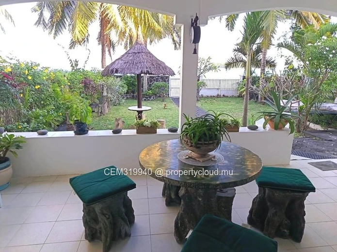 Beachfront Bungalow for Rent – Blue Bay, Mahébourg