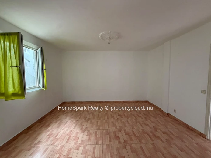 Spacious Multi-Level House for Sale – Morcellement Anna, Flic en Flac
