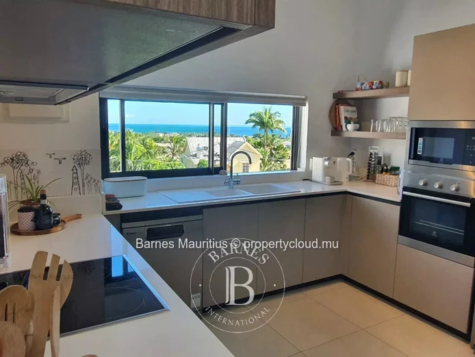 TAMARIN – Beautiful penthouse with sea view – 3 bedrooms