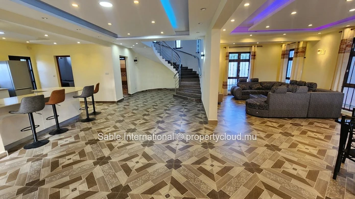4-Bedroom Furnished Villa with Private Pool in Calodyne