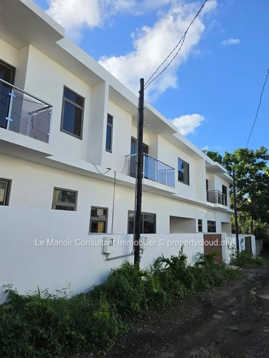 3-Bedroom Townhouse for Sale in Grand Baie, 200m²