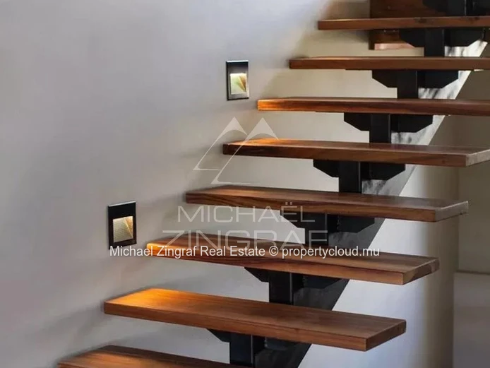 3 bedrooms Garden-Level Apartment in Pointe aux Canonniers