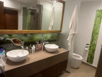 4 Bedroom Apartment