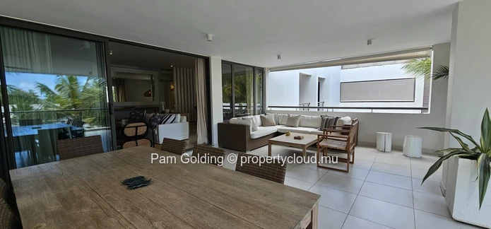 Élégant penthouse de 3 chambres à Pereybère avec accès à la plage