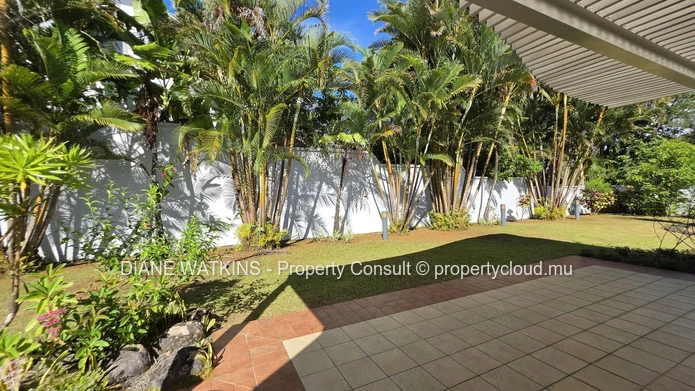 4 bedroom house for sale in Curepipe