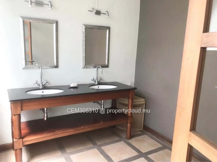 Elegant House for Rent in Floréal – Spacious Property in a Prime Residential Location