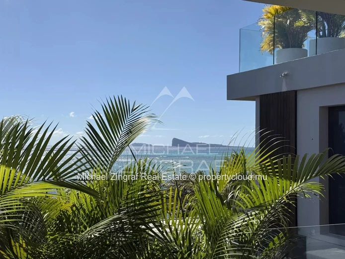 Luxury Penthouse with Sea Views – Pointe aux Canonniers