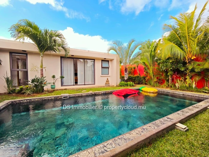 À Vendre – Villa De Plain-Pied Meublée - Résidence Sécurisée À Grand Baie