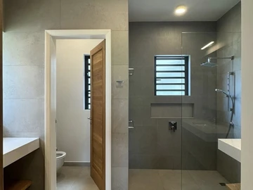 4 Bedroom Apartment