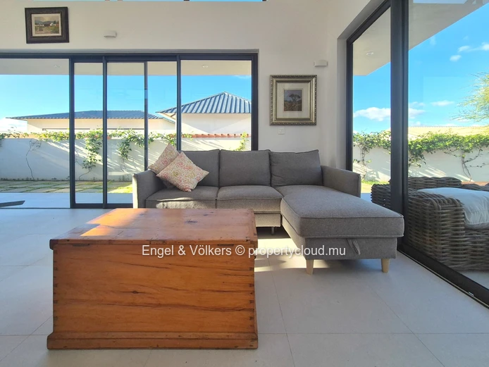 Fully Furnished Contemporary Island Living
