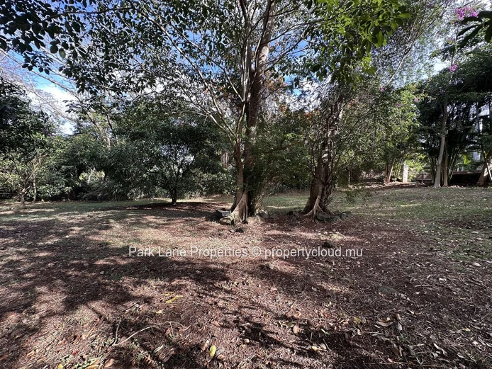 Terrain Résidentiel d’Exception au sein du Prestigieux Domaine Hillside – Belle Vue Harel