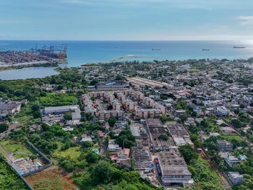 Commercial Land