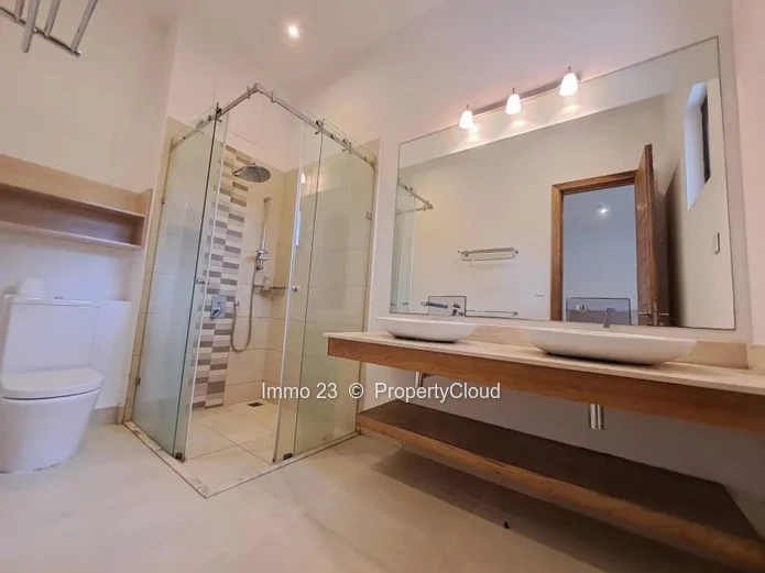 Appartement - 3 chambres - Flor00e9al - Ref. AP62367LO