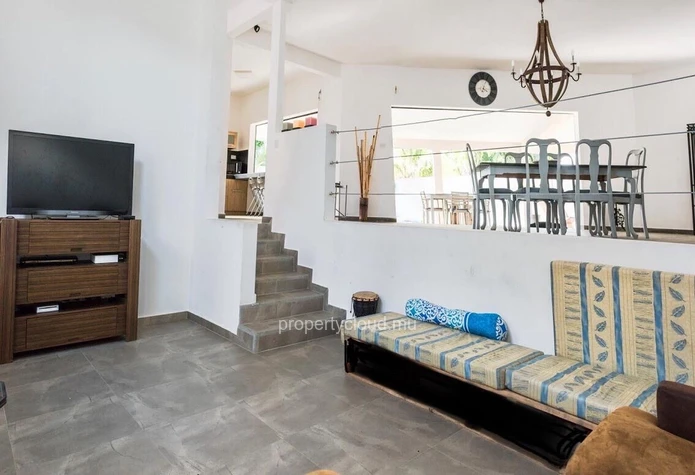 Sérénité et vie paisible à Calodyne : Villa 4 chambres à vendre. 