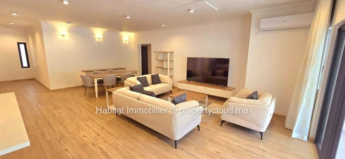 Discover this stunning apartment of 161 m², furnished and equipped, located in Moka. Enjoy a spectacular, direct view...