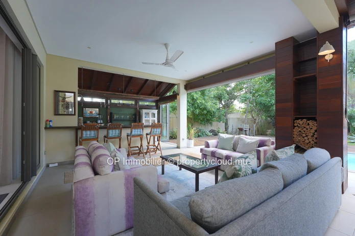 Villa PDS de 331 m² avec piscine privée à vendre à Mont Mascal