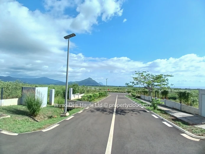 Residential land for sale Magenta 