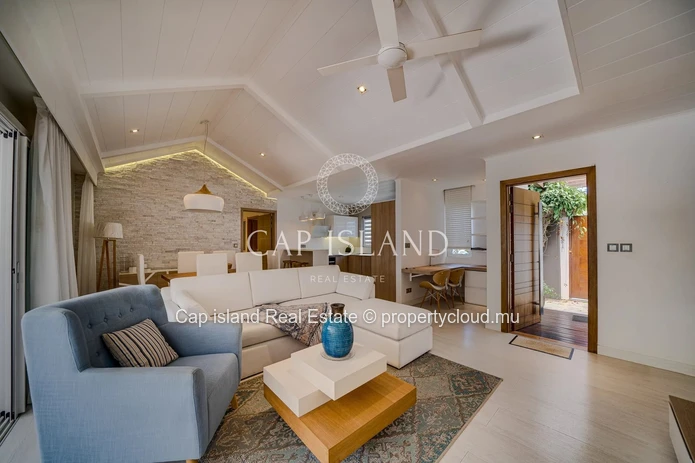 Prestigious 3-bedroom villa at Clos du Littoral