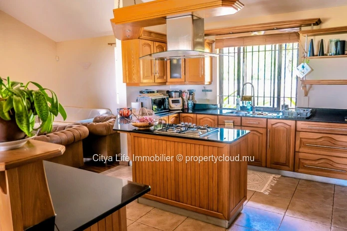 Maison meublée 4 chambres avec piscine à louer à Belle Vue Harel