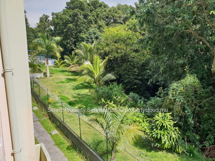 Furnished Modern Apartment for rent in Trianon, Quatre Bornes 