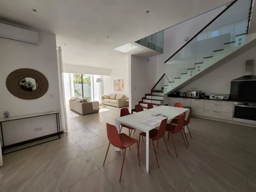4 Bedroom Villa