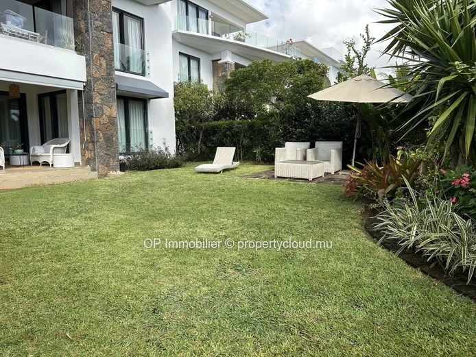Appartement IRS 3 chambres avec piscine à vendre à Roches Noires