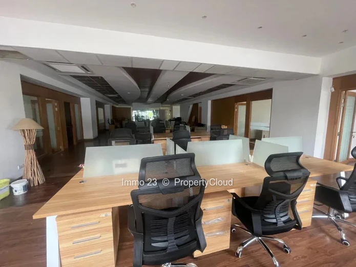 Office - 392m2 - Eb00e8ne - Ref. BU51862LO