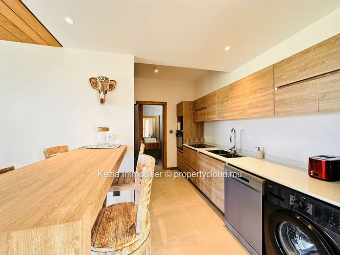 | Appartement Contemporain Avec Piscine Privée Sur Le Rooftop |