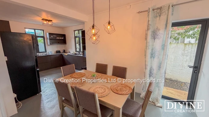 Maison À Vendre – Morcellement L’Abri, Pampemousses
