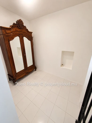 Poste Lafayette- Villa en bord de mer avec studio indépendant et vaste terrain