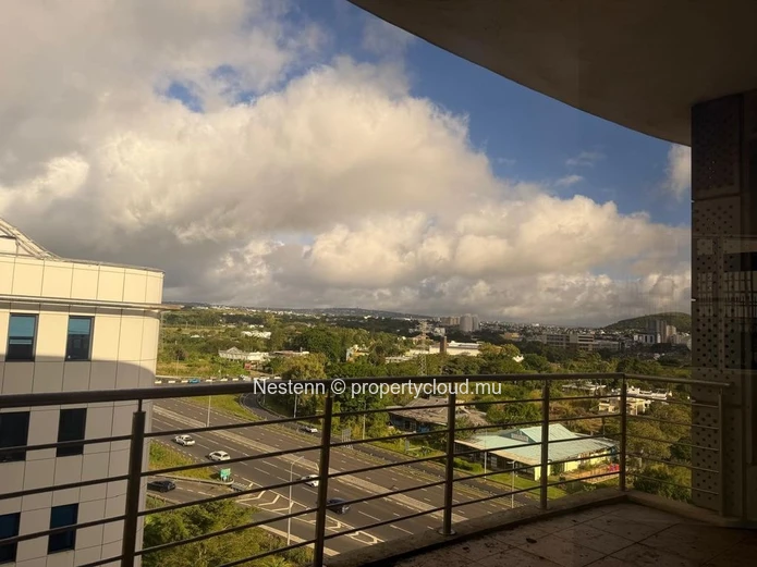 Office space of 1,000 m² on the 8th Floor