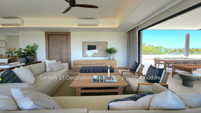 Finest Views at Mont Choisy