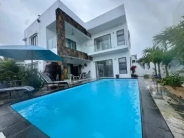 Modern Villa with Pool for Sale in Péreybère